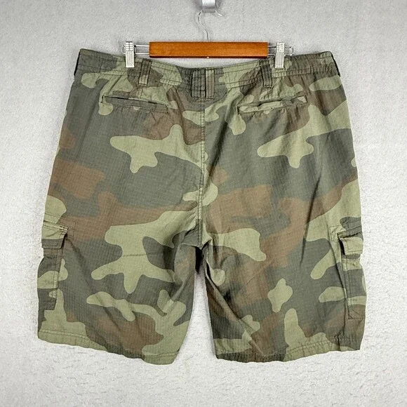 Tony Hawk Camo Cargo Shorts Mens 40 Woodland Camouflage Outdoors Skater - Picture 11 of 12